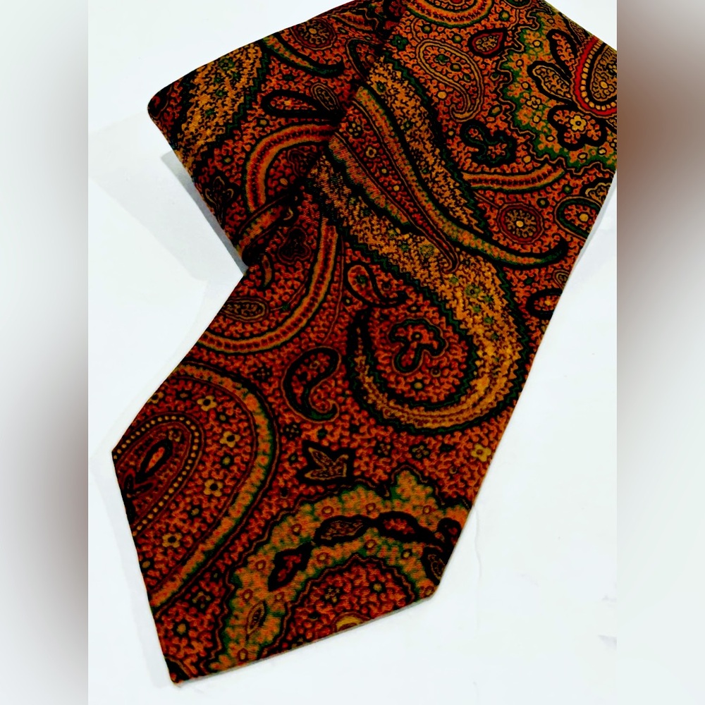 Kenneth Gordon Maison Blanche vintage Silk Paisley Print Tie